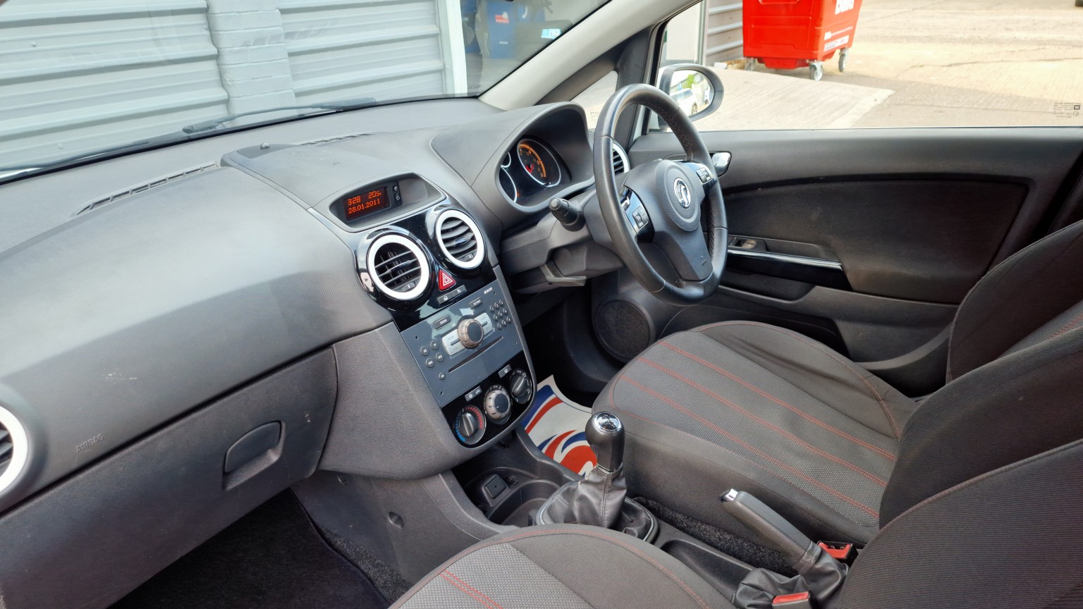 Vauxhall Corsa - Image 12