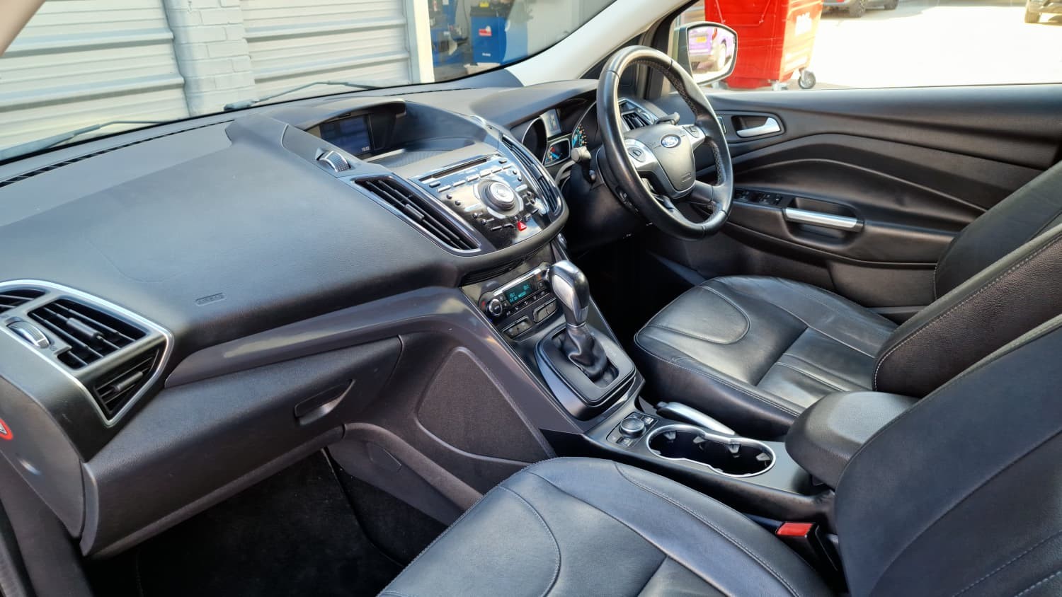Ford Kuga - Image 14