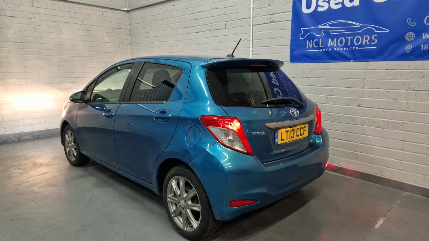 Toyota Yaris - Image 10