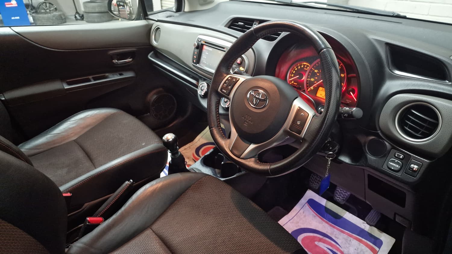 Toyota Yaris - Image 11