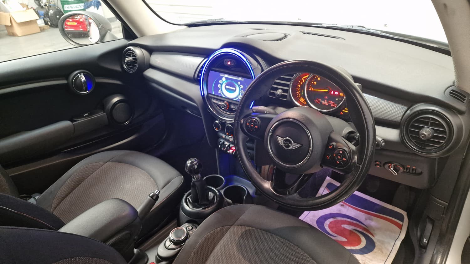 Mini Hatch - Image 11