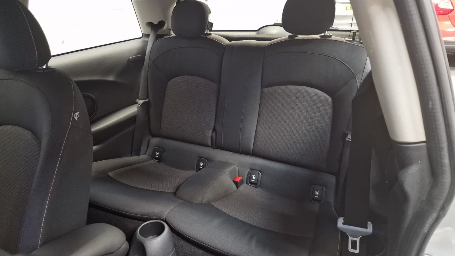 Mini Hatch - Image 15