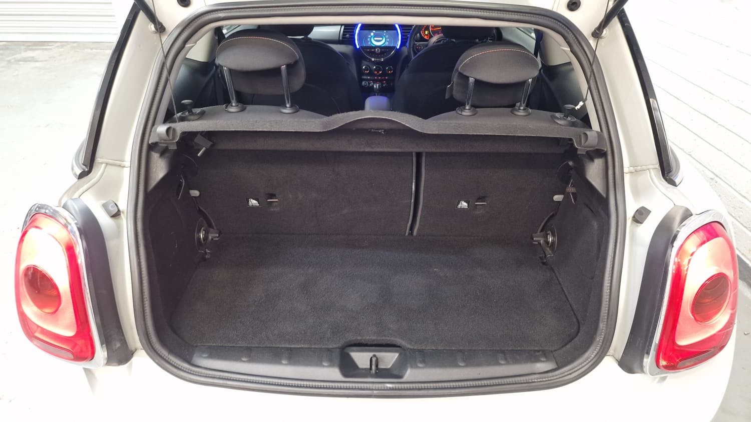Mini Hatch - Image 16