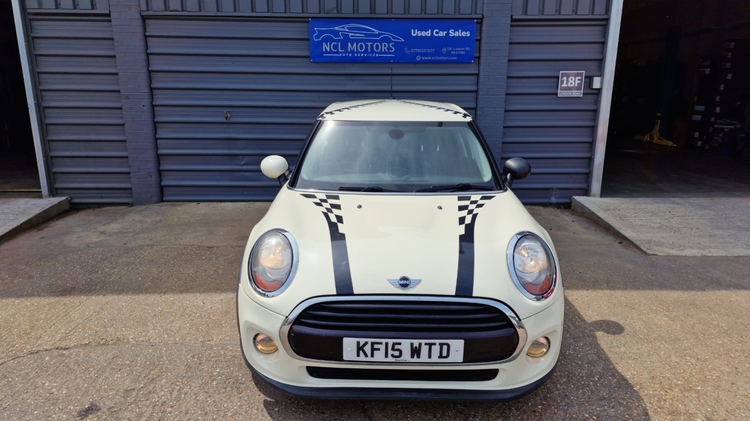 Mini Hatch - Image 4