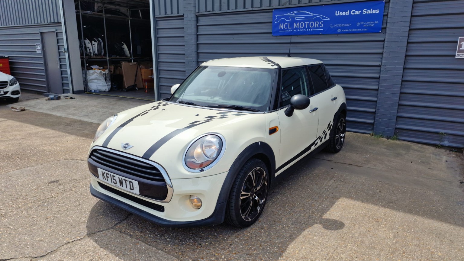 Mini Hatch - Image 5