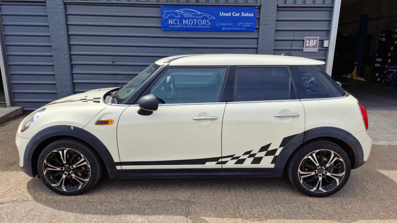 Mini Hatch - Image 6