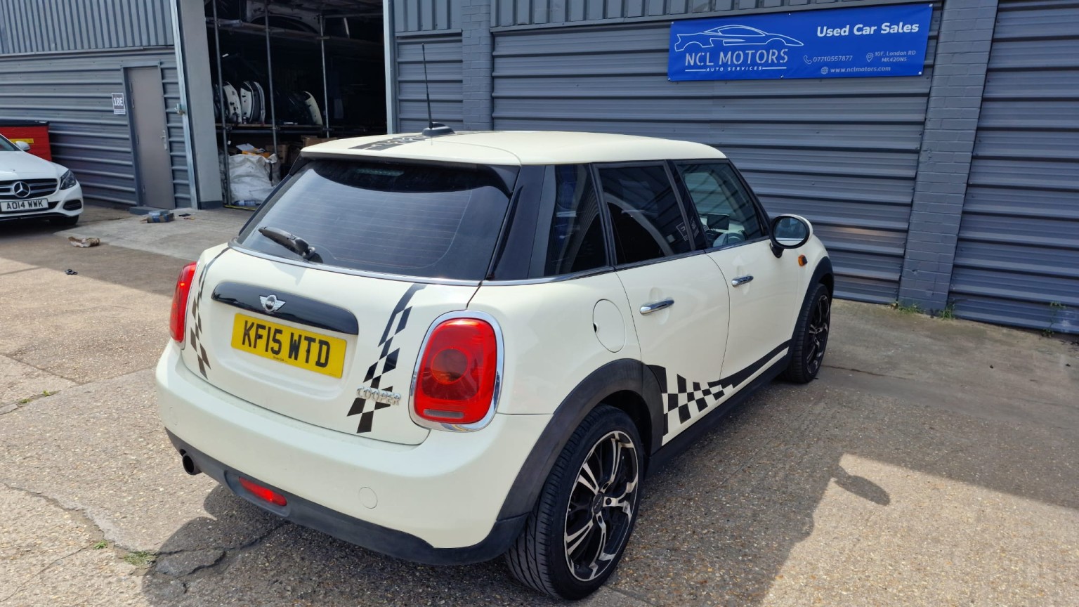 Mini Hatch - Image 8