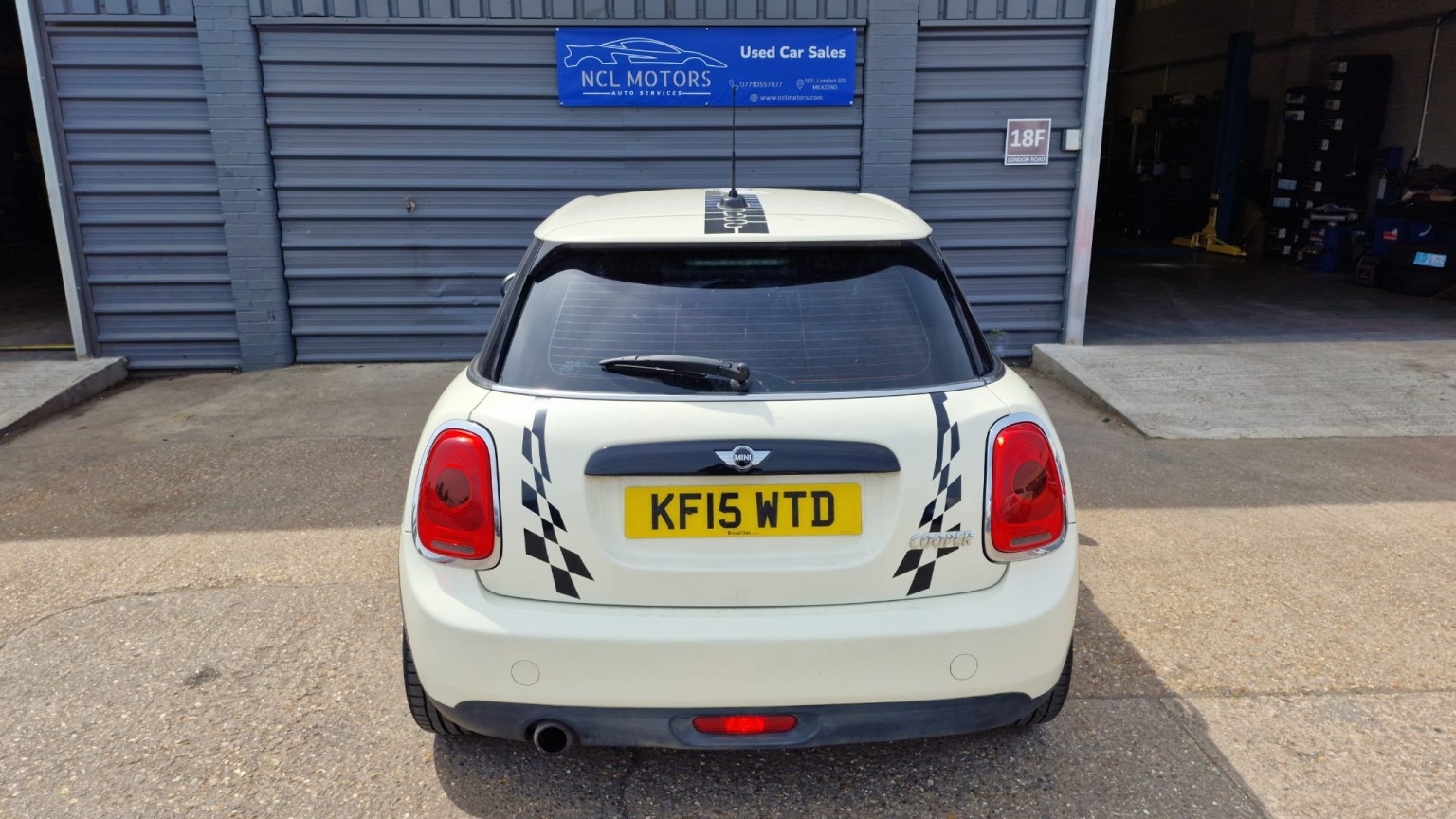 Mini Hatch - Image 9