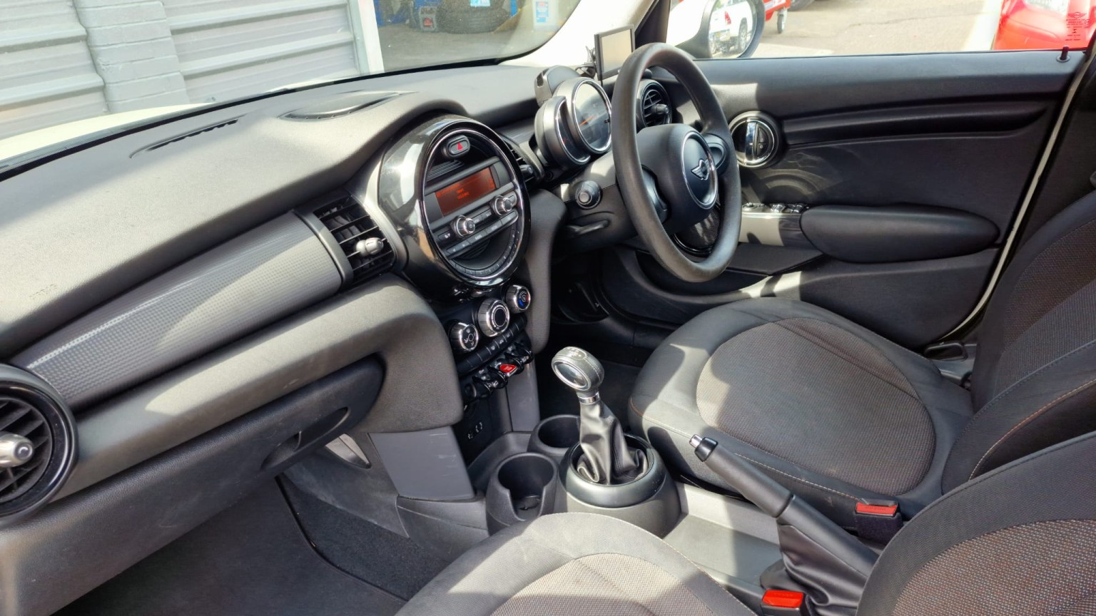 Mini Hatch - Image 12