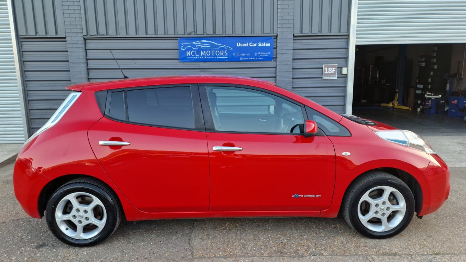 Nissan Leaf - Image 6