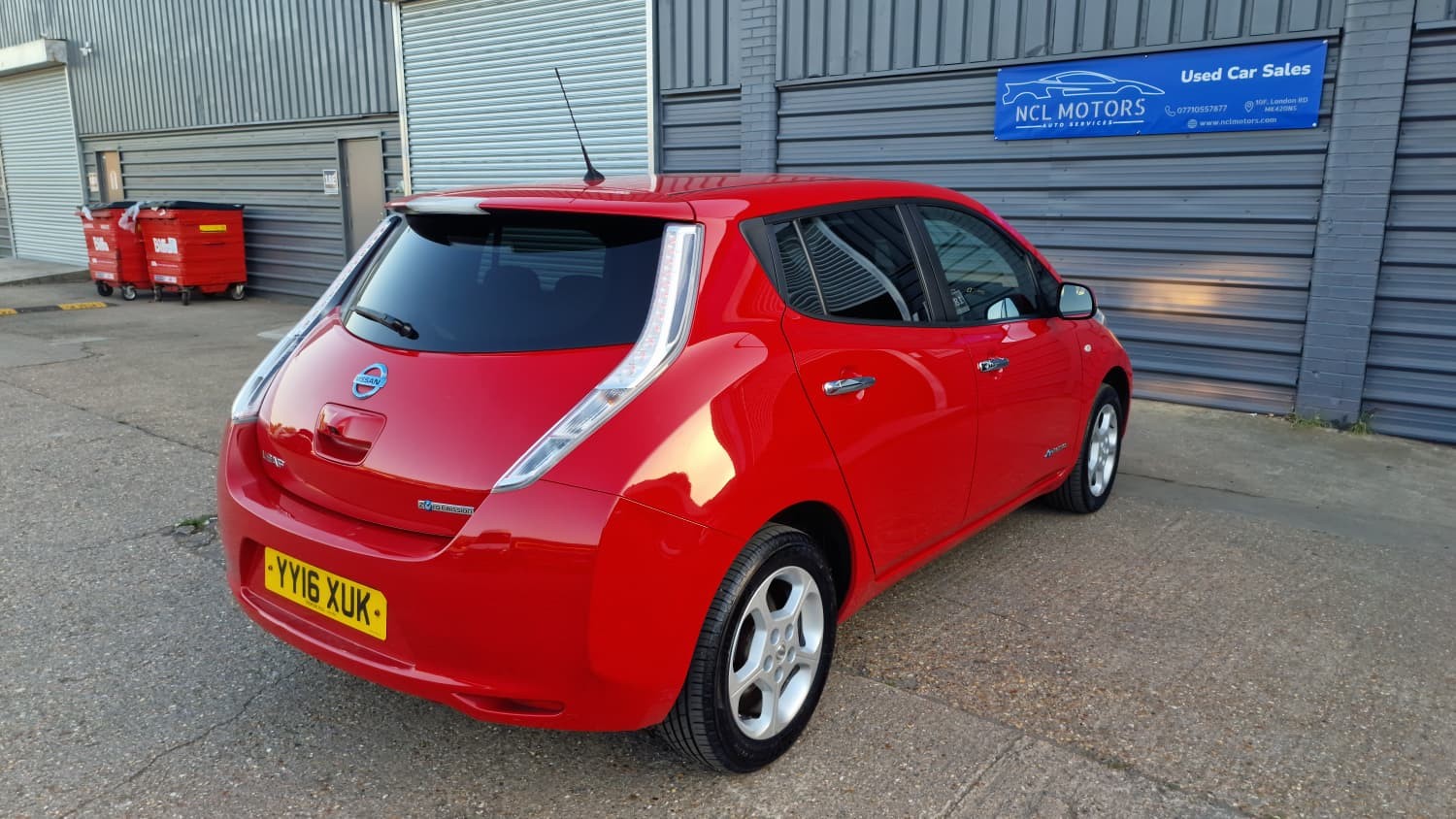 Nissan Leaf - Image 9
