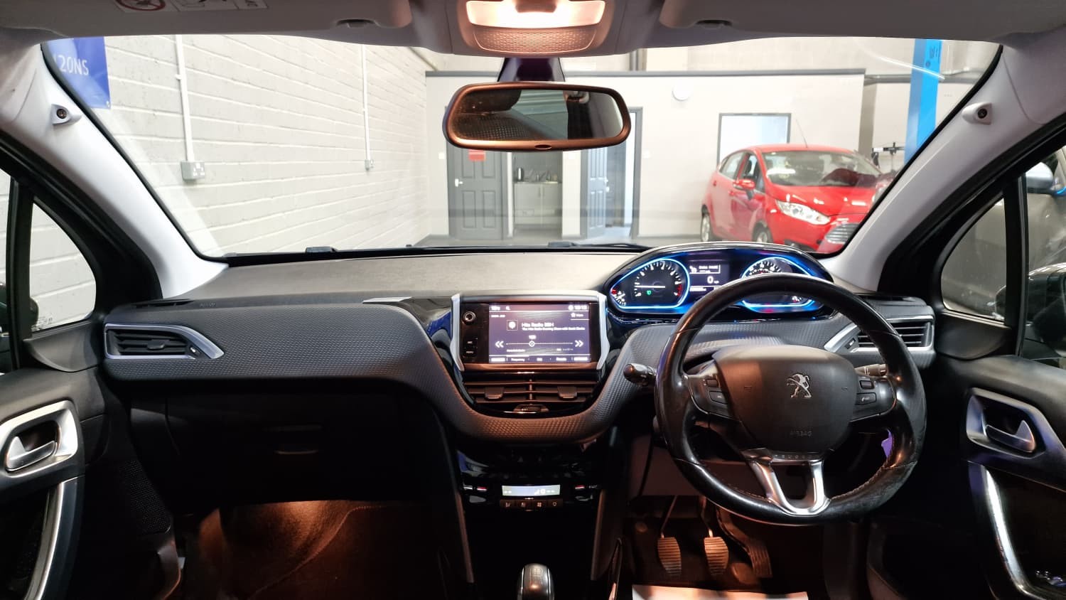 Peugeot 2008 - Image 13