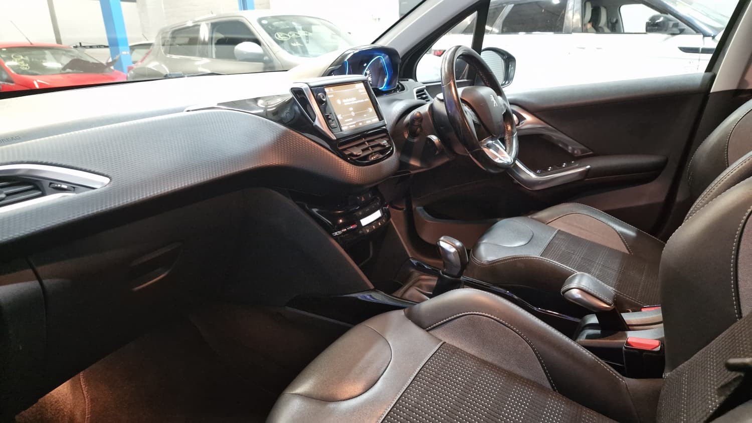 Peugeot 2008 - Image 14