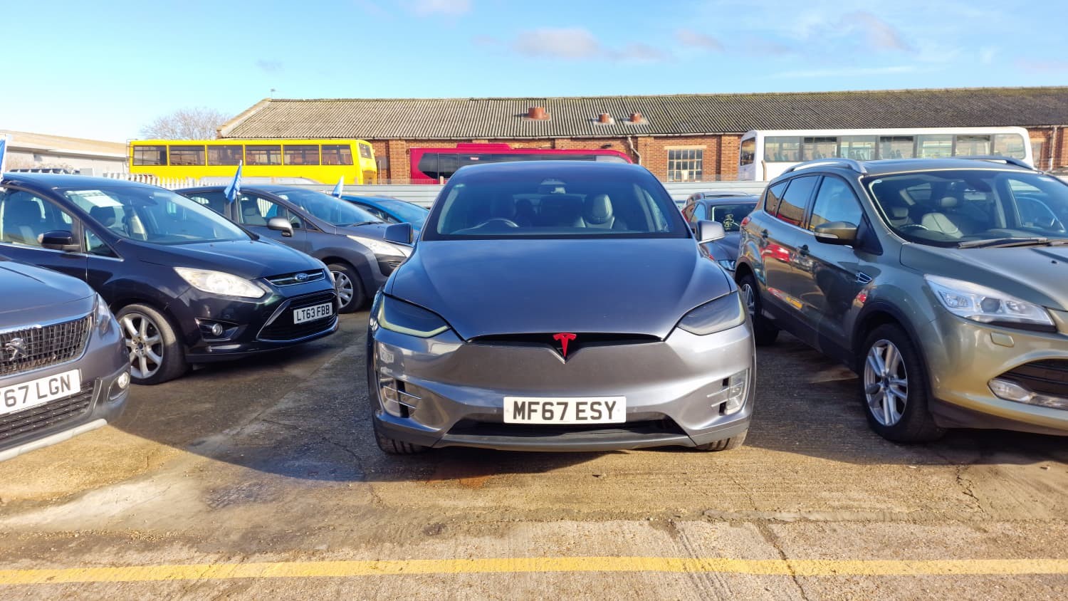 Tesla Model X - Image 4