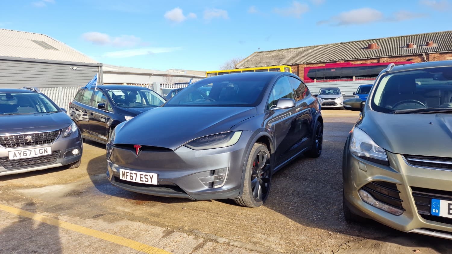 Tesla Model X - Image 5