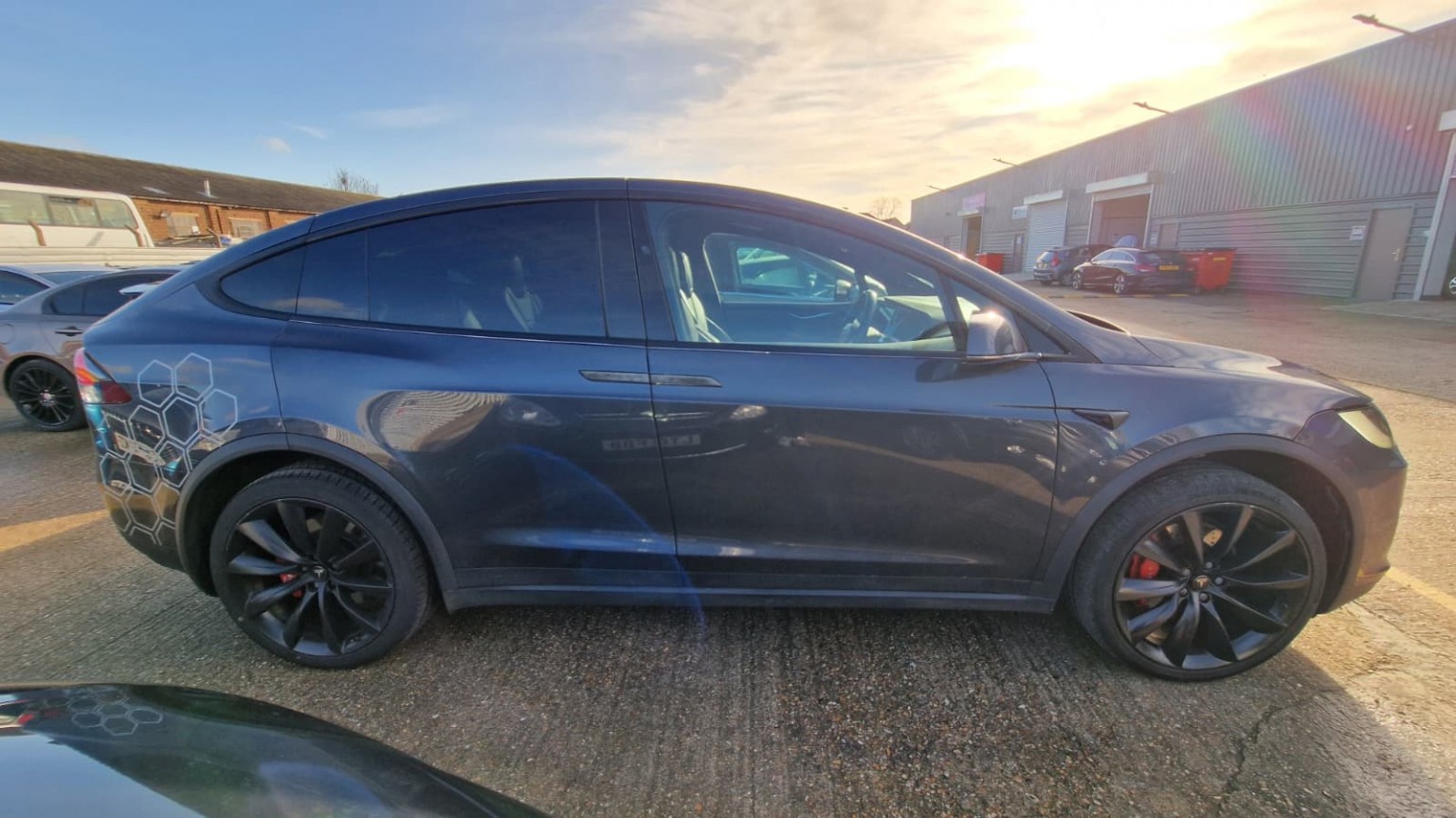 Tesla Model X - Image 7