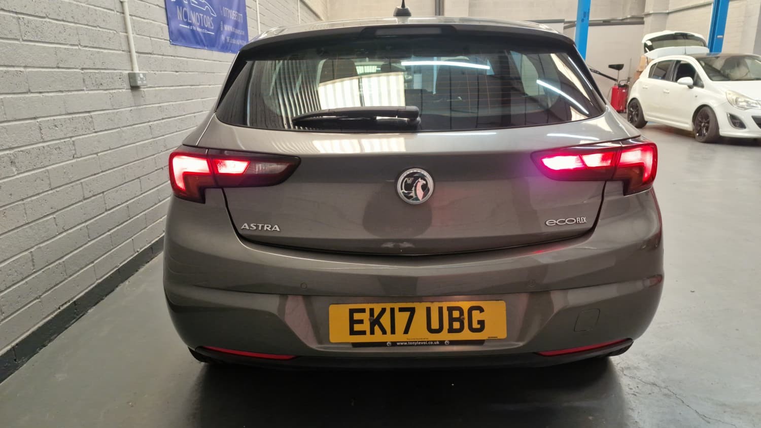 Vauxhall Astra - Image 9