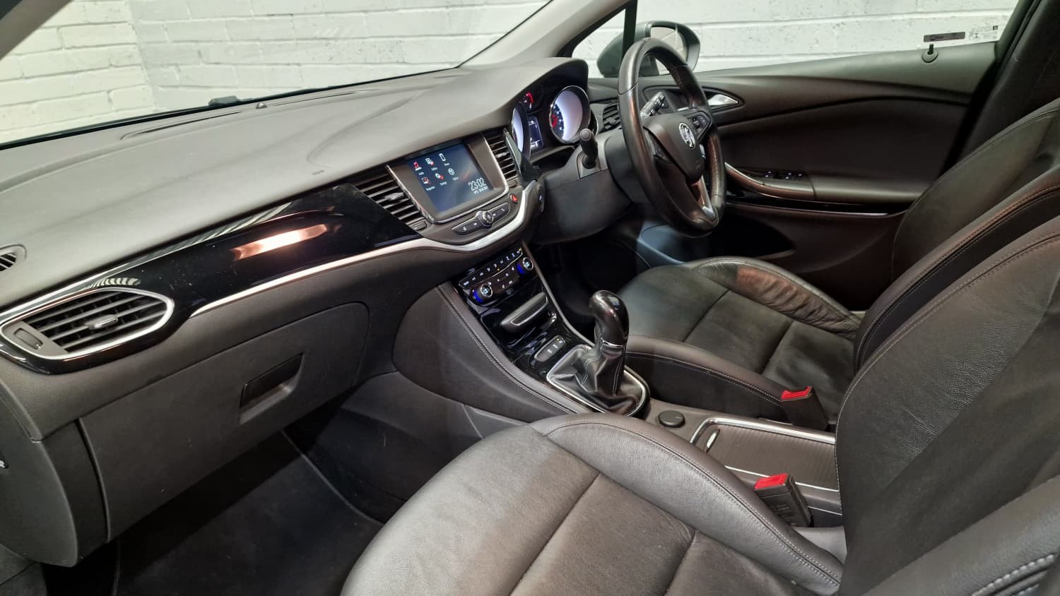 Vauxhall Astra - Image 12