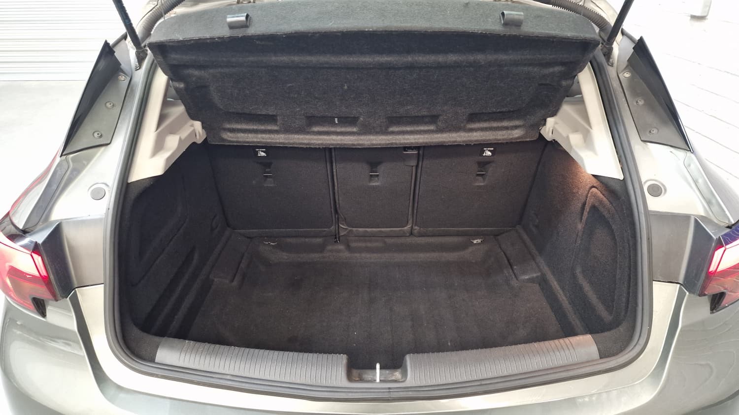 Vauxhall Astra - Image 15