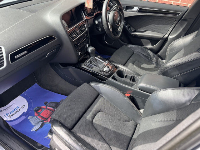 Audi A4 Avant - Image 13