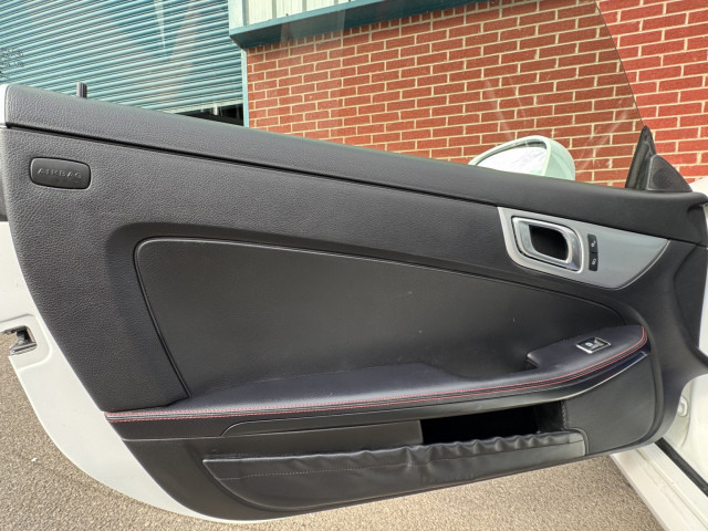 Mercedes-Benz Slk - Image 14