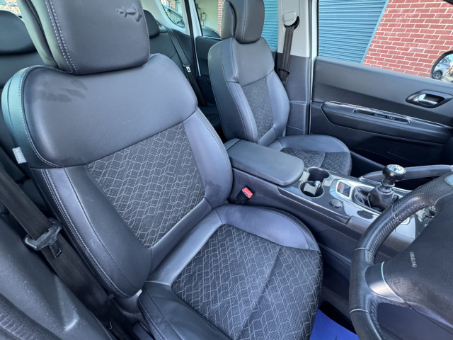 Peugeot 3008 - Image 12