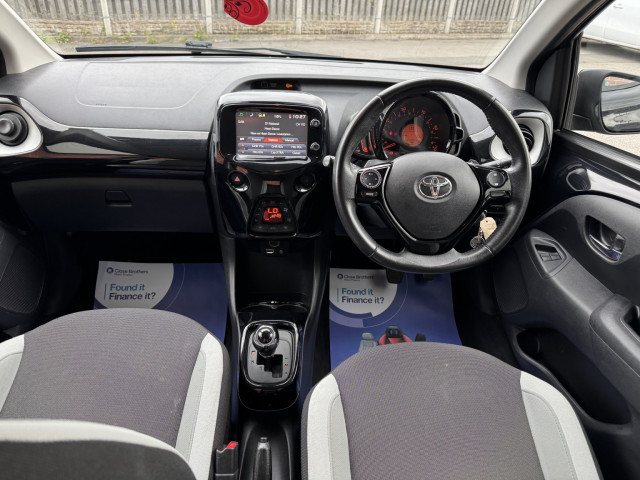 Toyota Aygo - Image 13