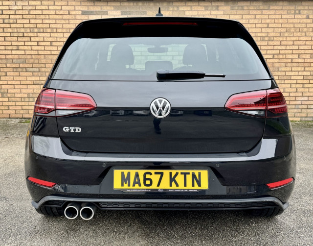 Volkswagen Golf - Image 8