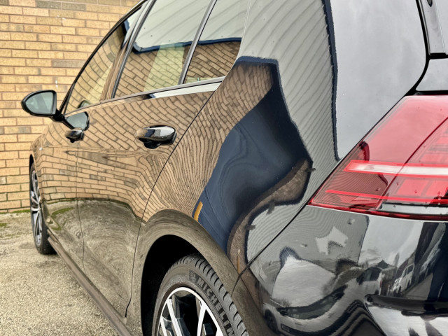 Volkswagen Golf - Image 14