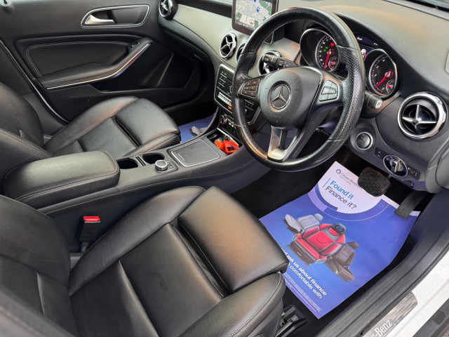 Mercedes-Benz Gla Class - Image 13
