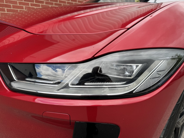 Jaguar I-Pace - Image 12