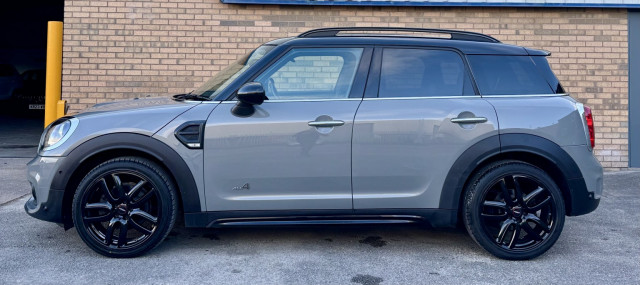 Mini Countryman - Image 9
