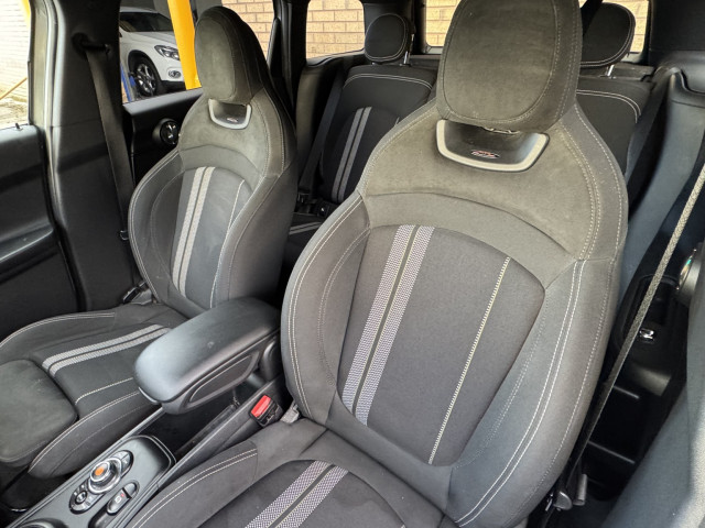 Mini Countryman - Image 17
