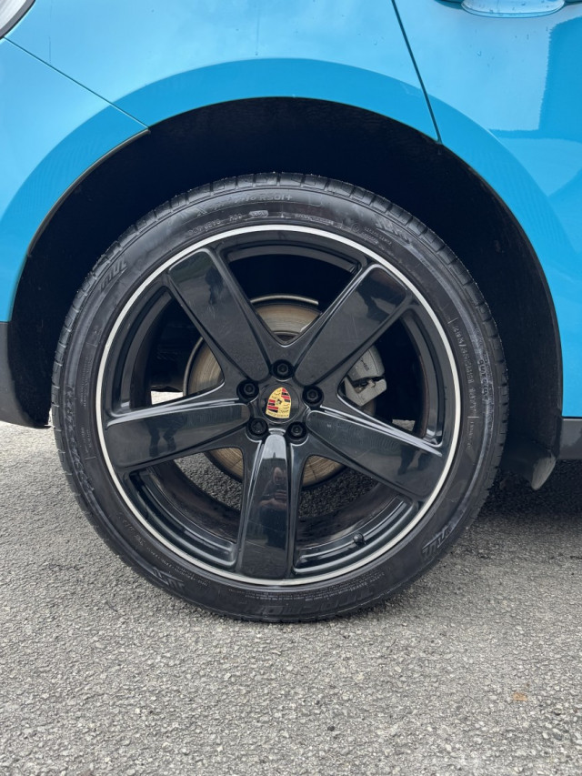 Porsche Macan - Image 18