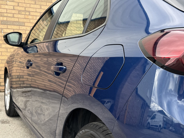 Vauxhall Corsa - Image 13