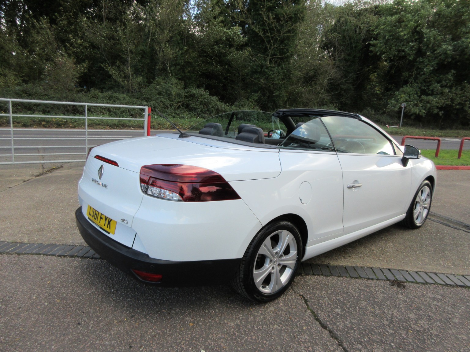 Renault Megane - Image 16