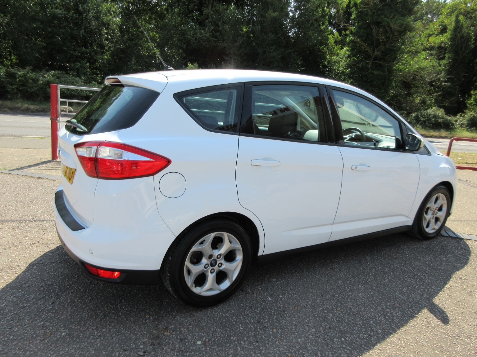 Ford C-Max - Image 9