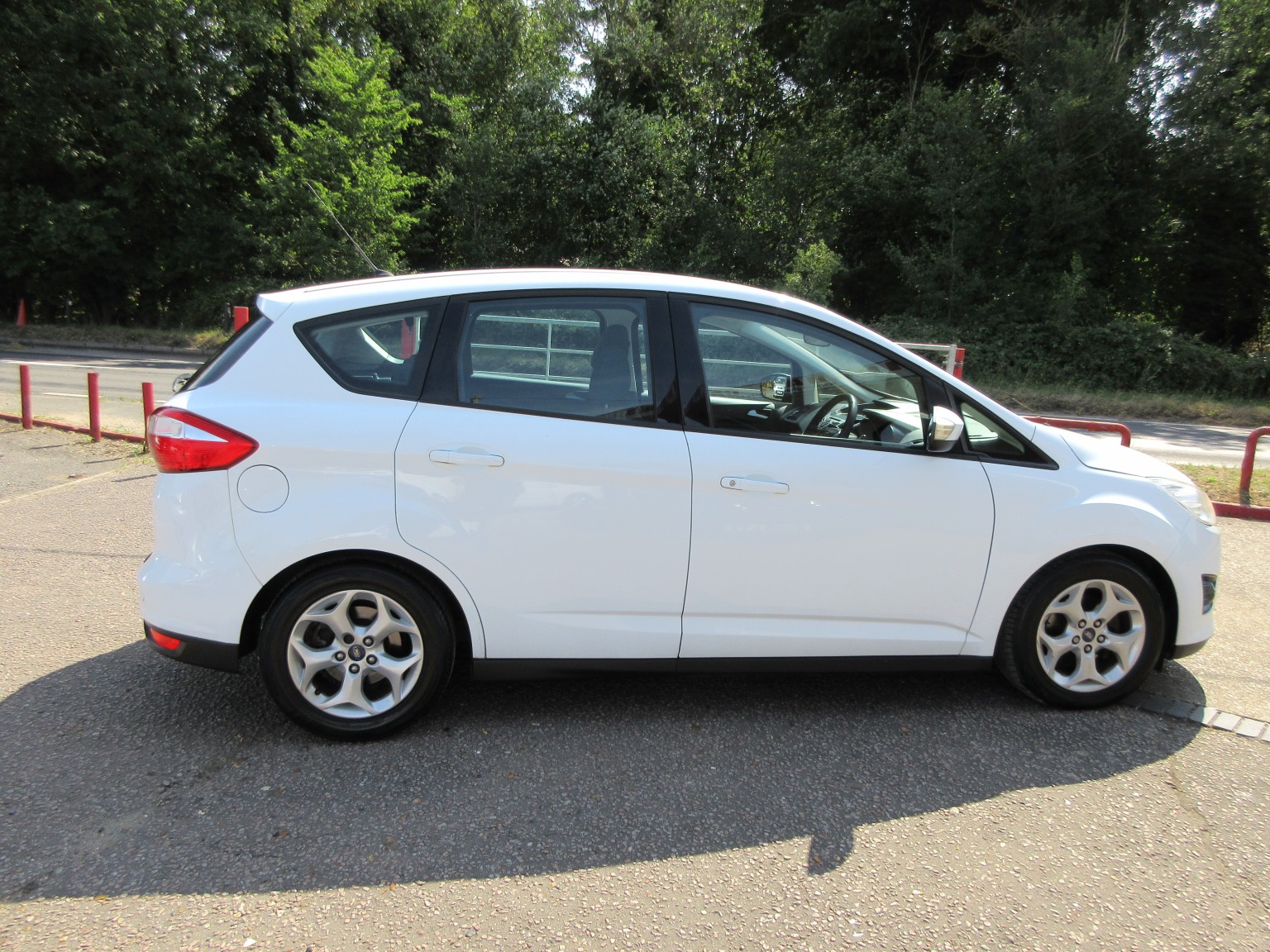 Ford C-Max - Image 10