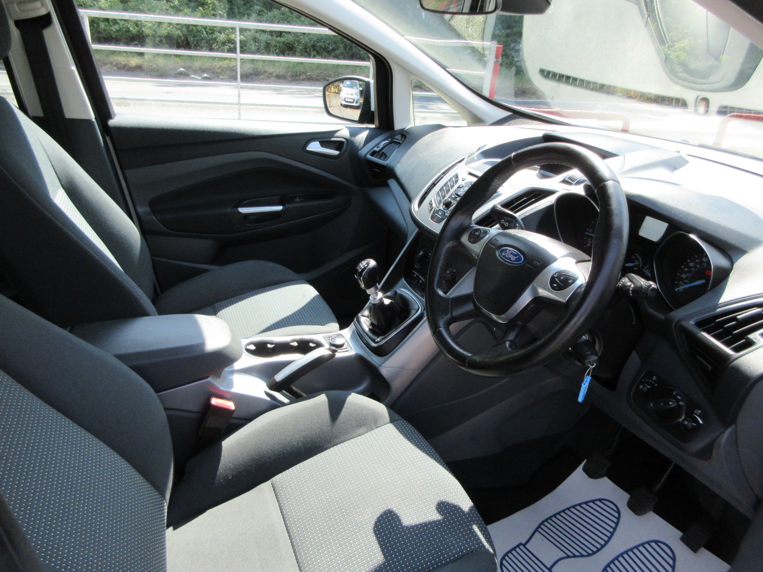 Ford C-Max - Image 11