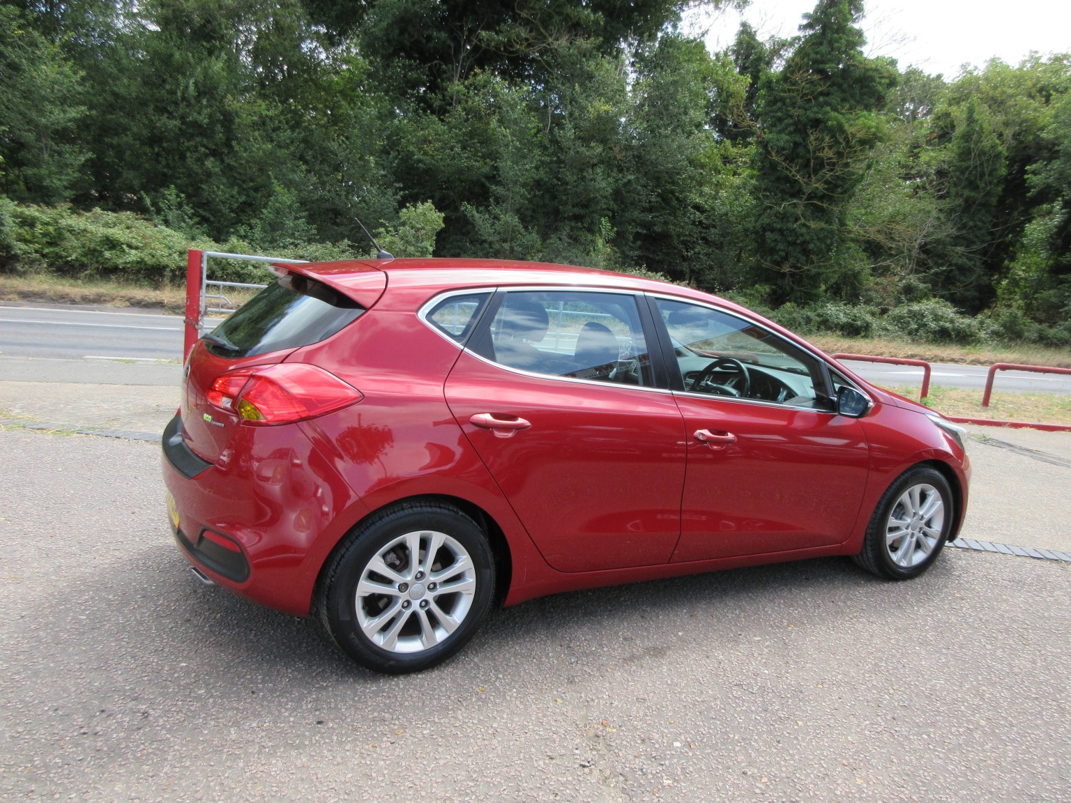 Kia Ceed - Image 10