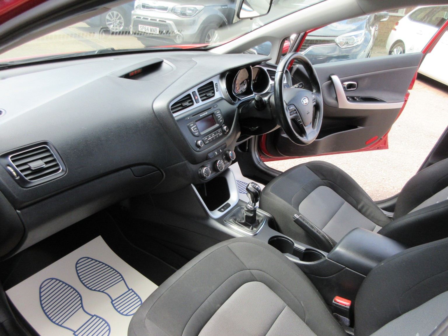 Kia Ceed - Image 14