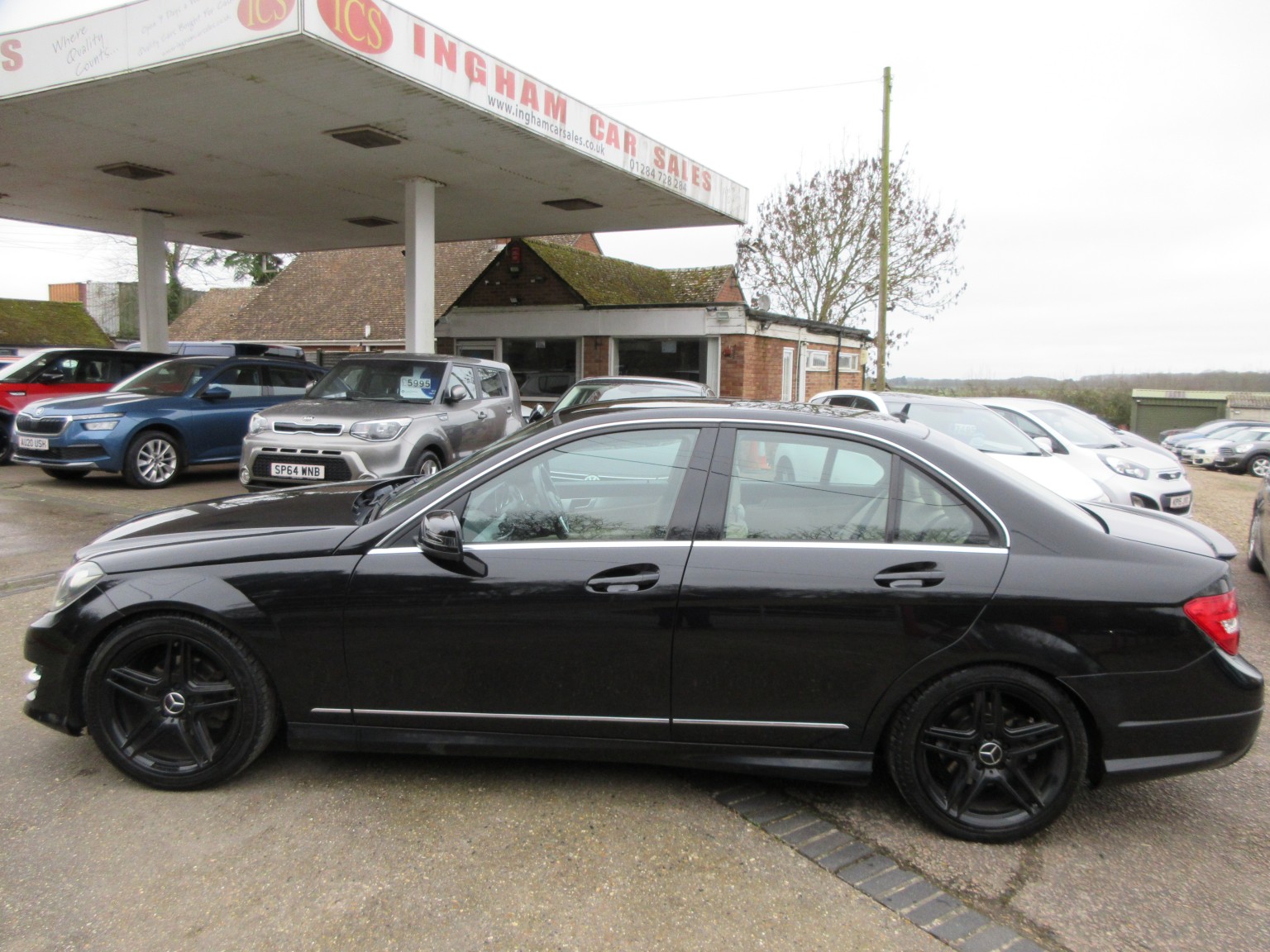 Mercedes-Benz C Class - Image 6