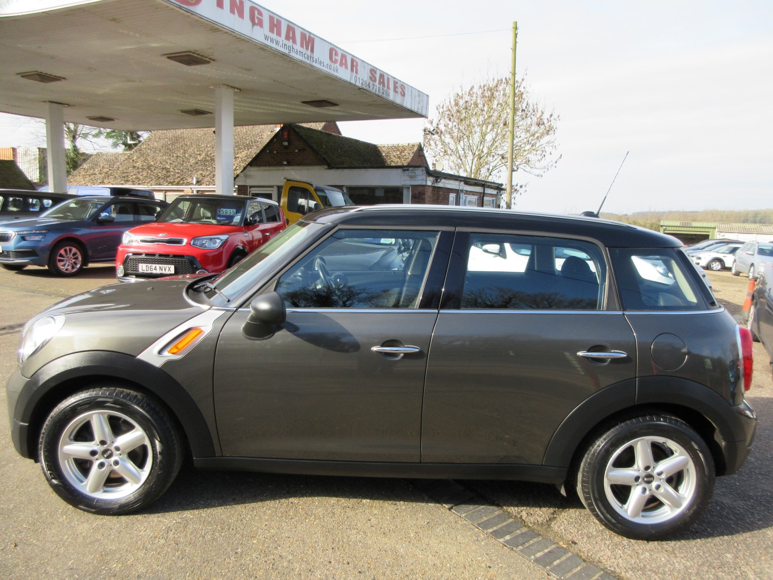 Mini Countryman - Image 6