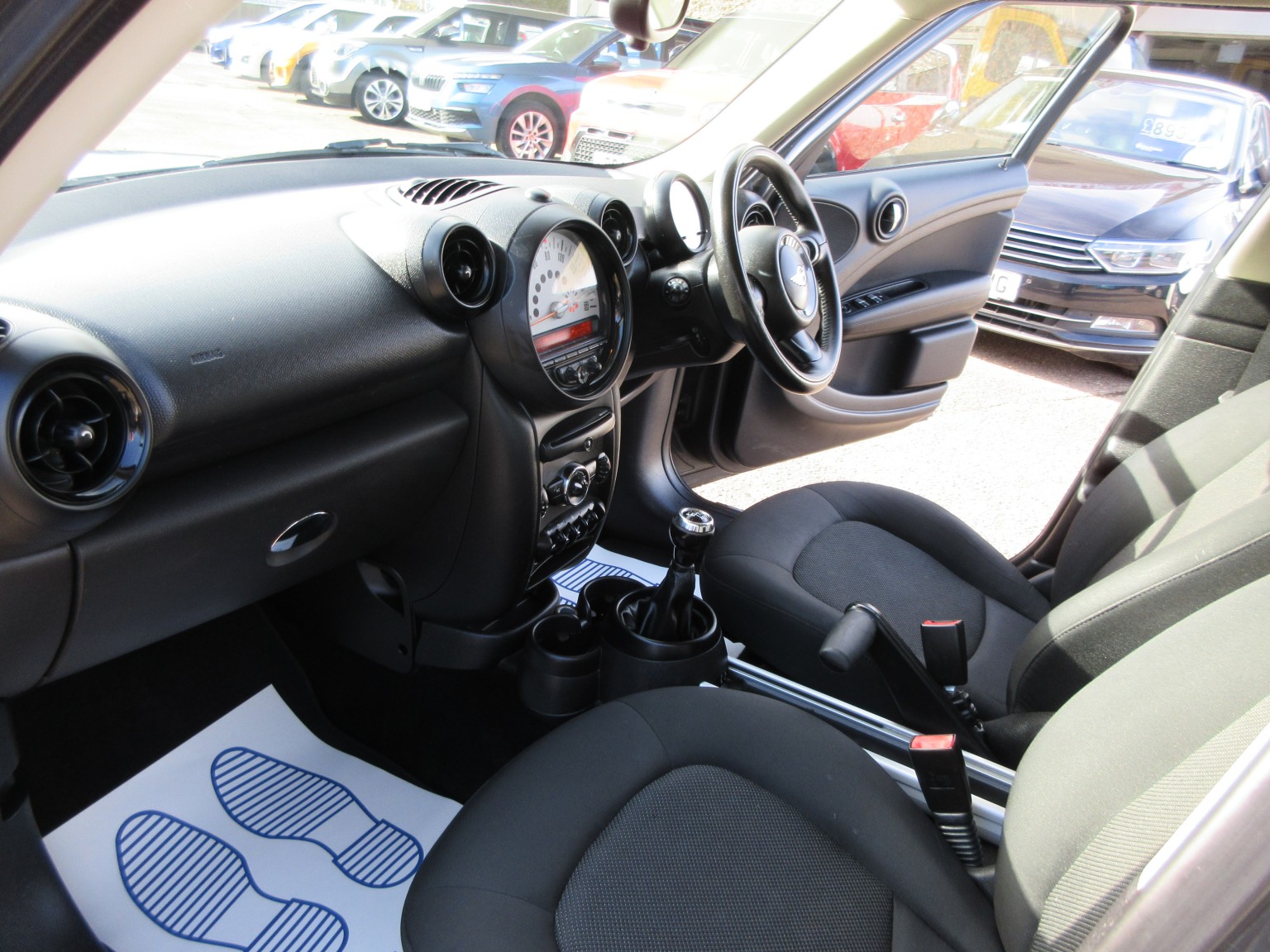 Mini Countryman - Image 14