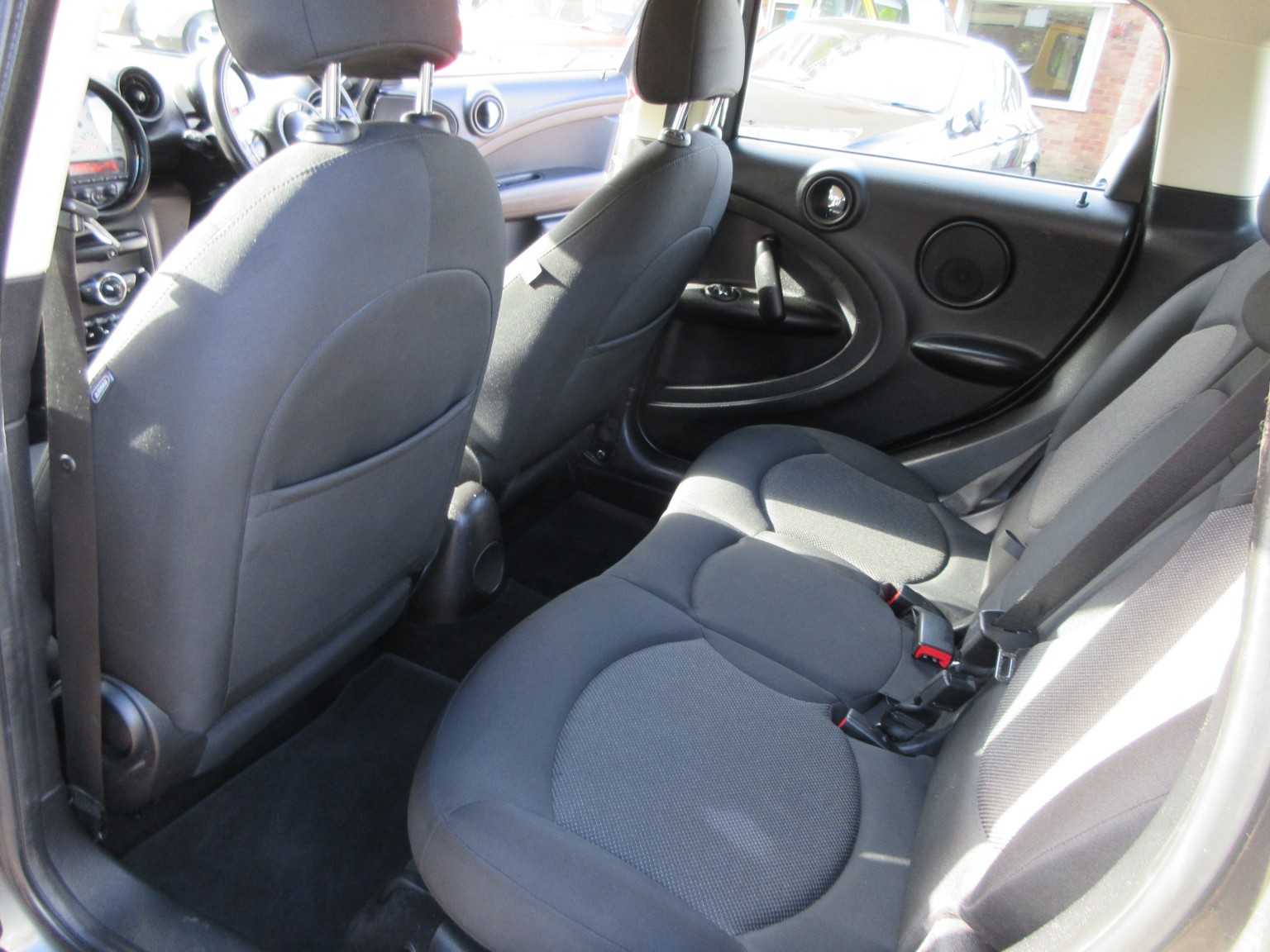 Mini Countryman - Image 16