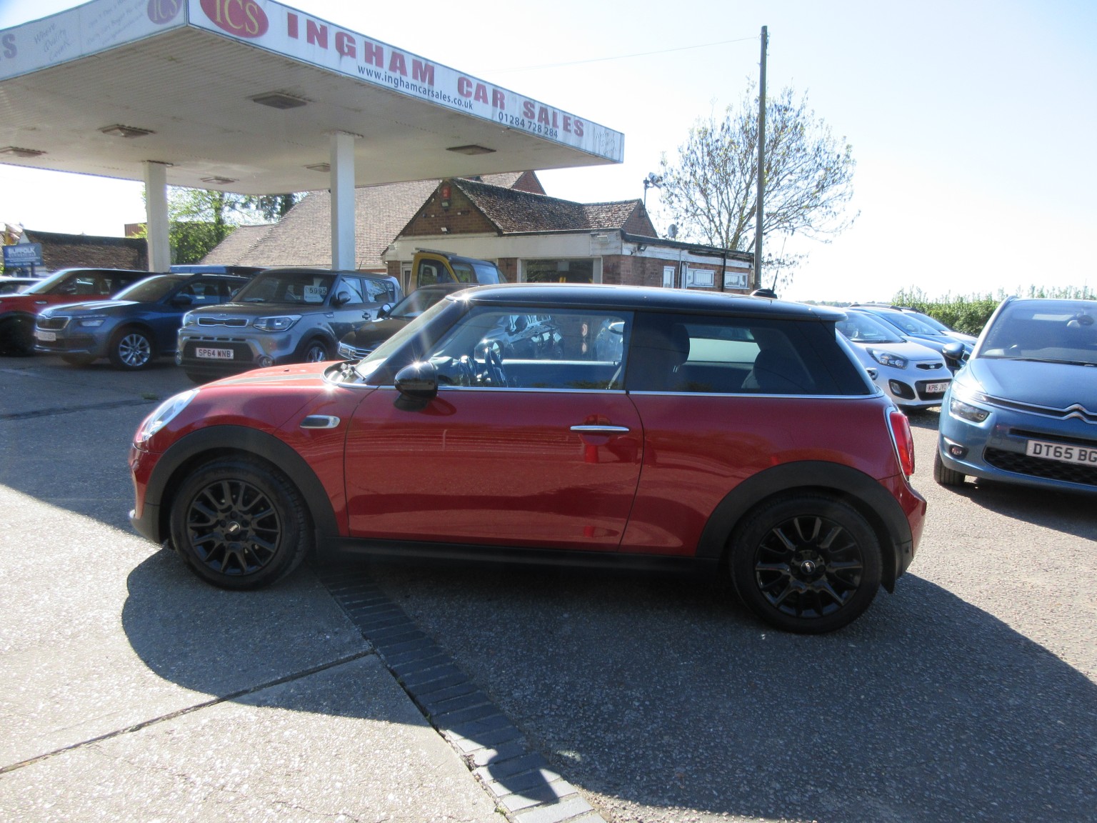 Mini Hatch - Image 8