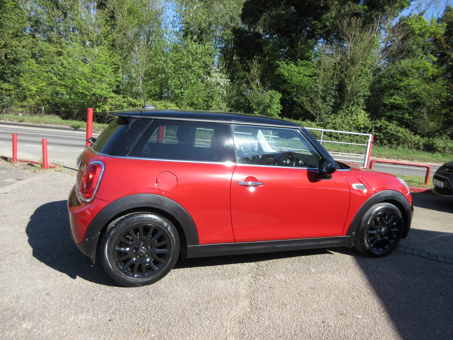 Mini Hatch - Image 13
