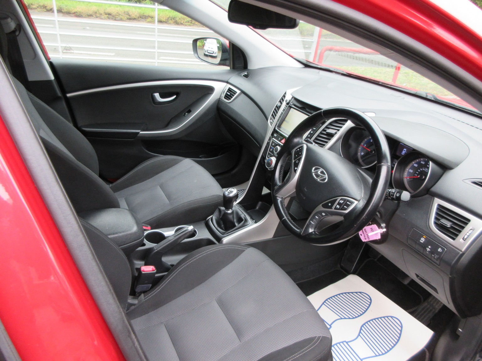 Hyundai I30 - Image 13