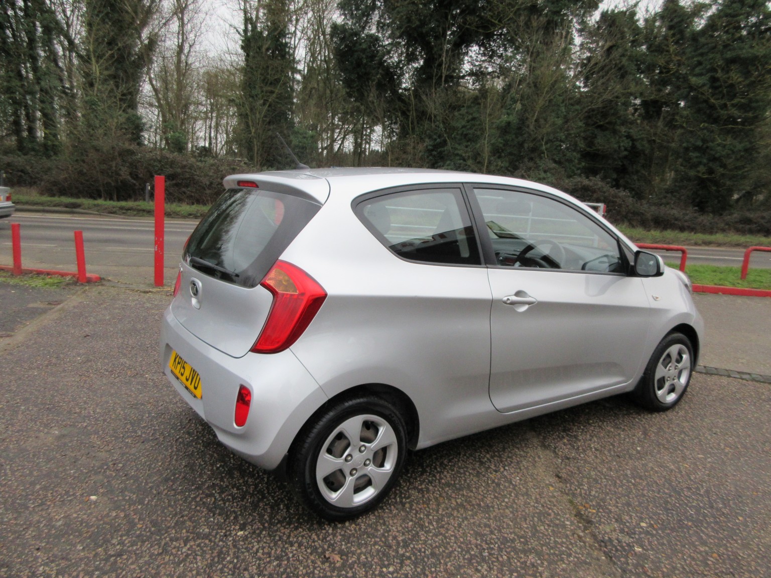 Kia Picanto - Image 10