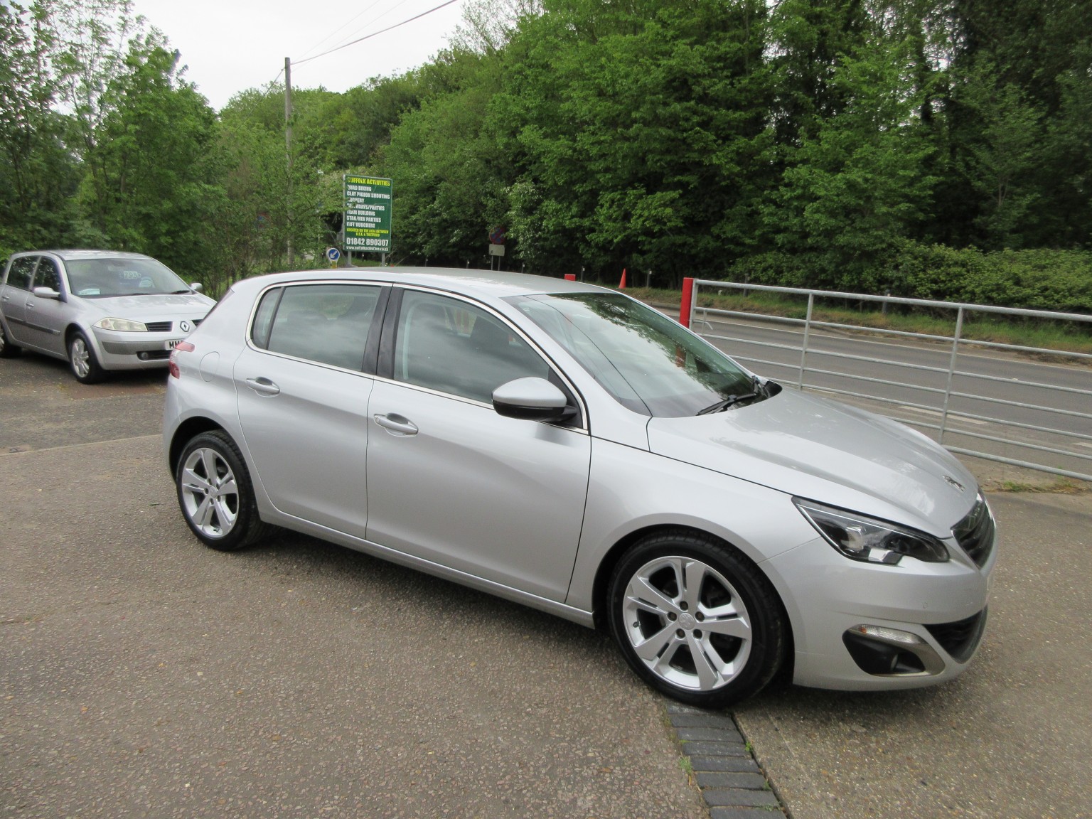 Peugeot 308 - Image 3